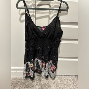 Pretty black flowered tunic tank